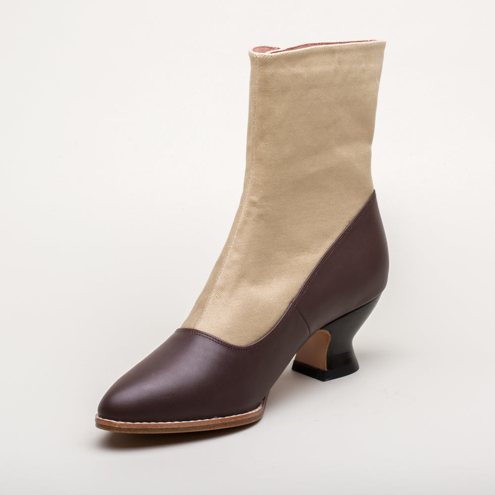 Manhattan Victorian Cloth-Top Button Boots (Tan/Brown)