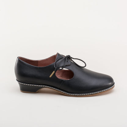Mary Renaissance Shoes (Black)