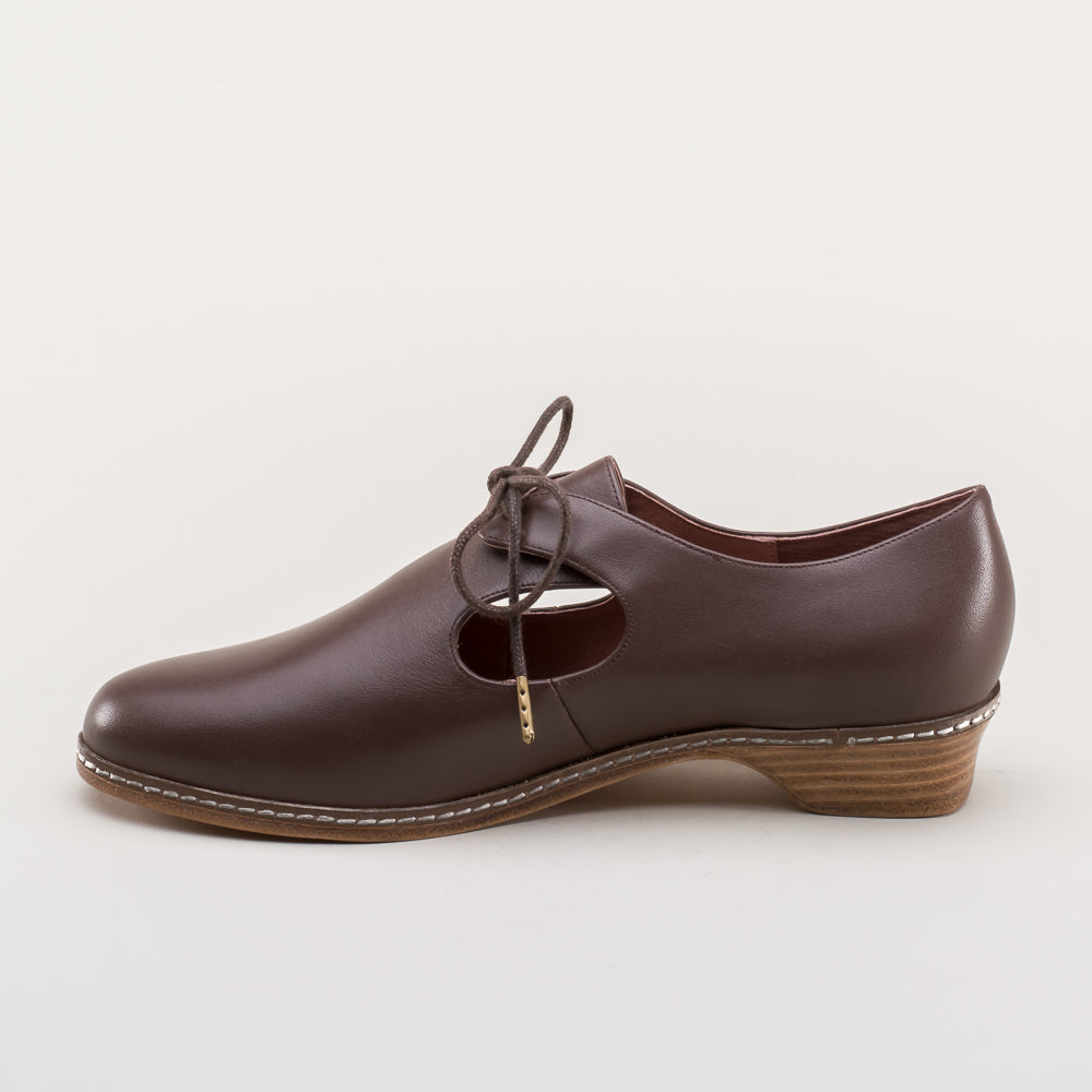 Mary Renaissance Shoes (Brown)