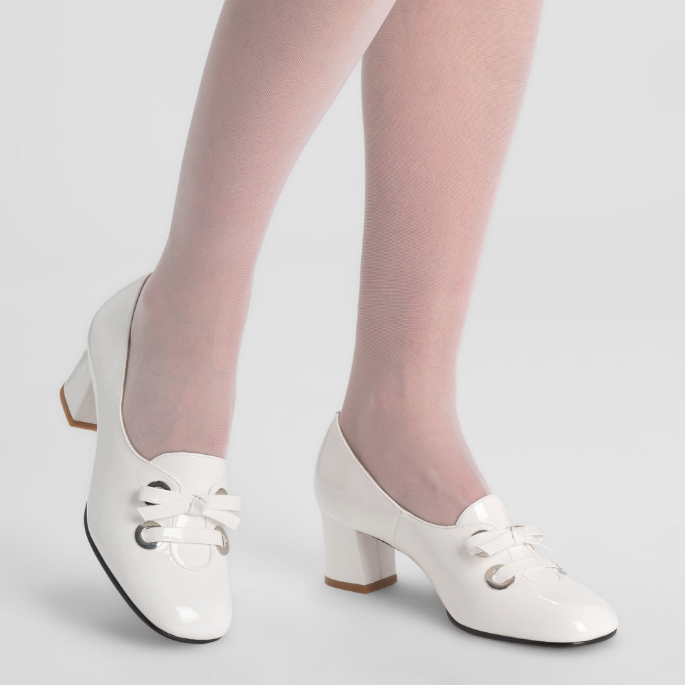 Pattie 1960s Shoes Wide (White)