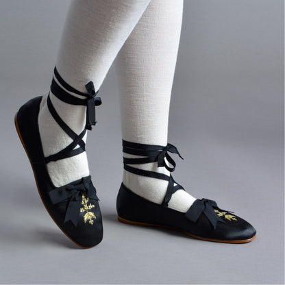 Penelope Regency Slippers (Black)