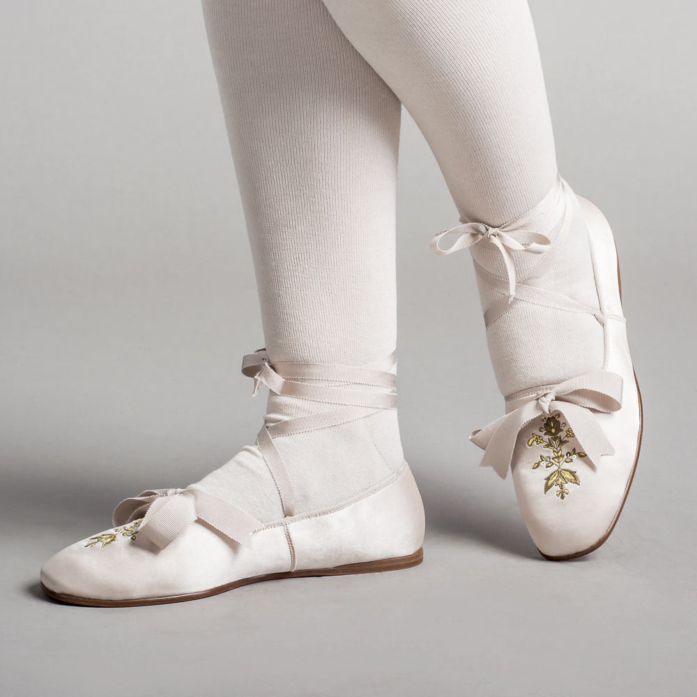 Penelope Regency Slippers (Ivory)
