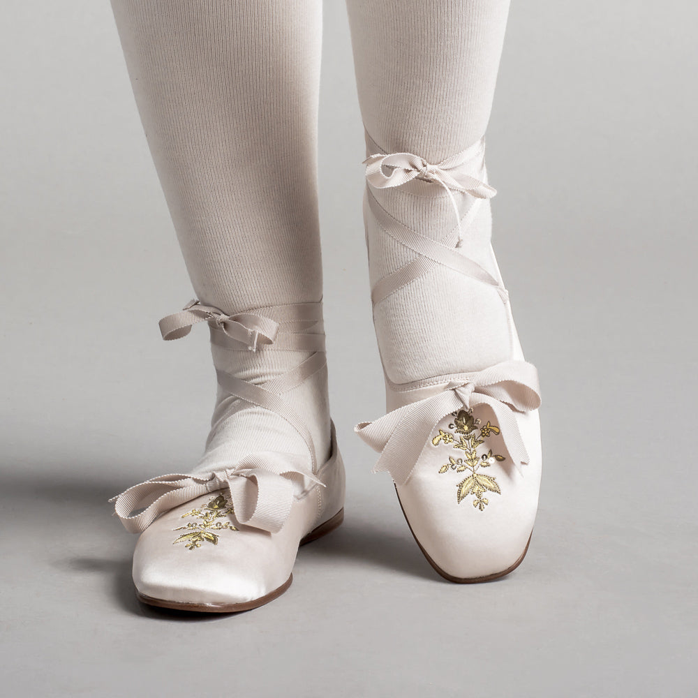 Penelope Regency Slippers (Ivory)