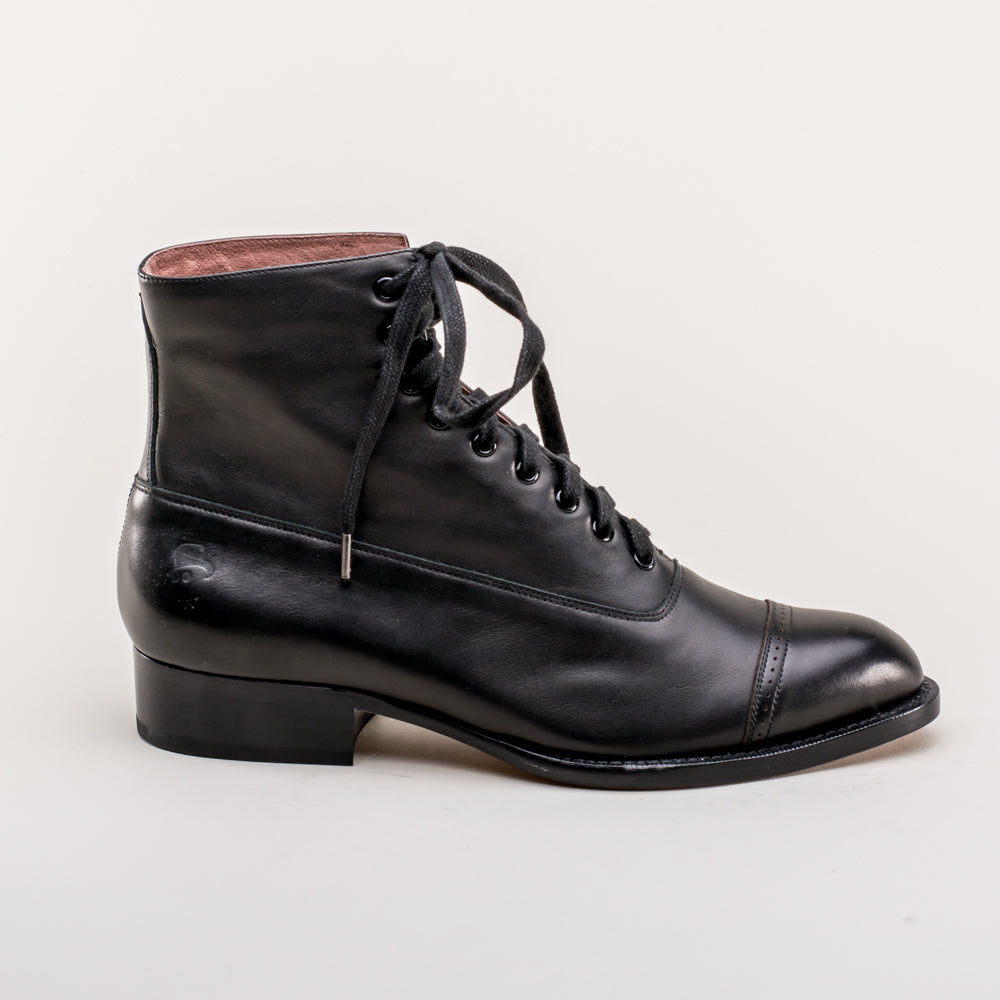 Rainey Vintage Lace-Up Boots (Black)