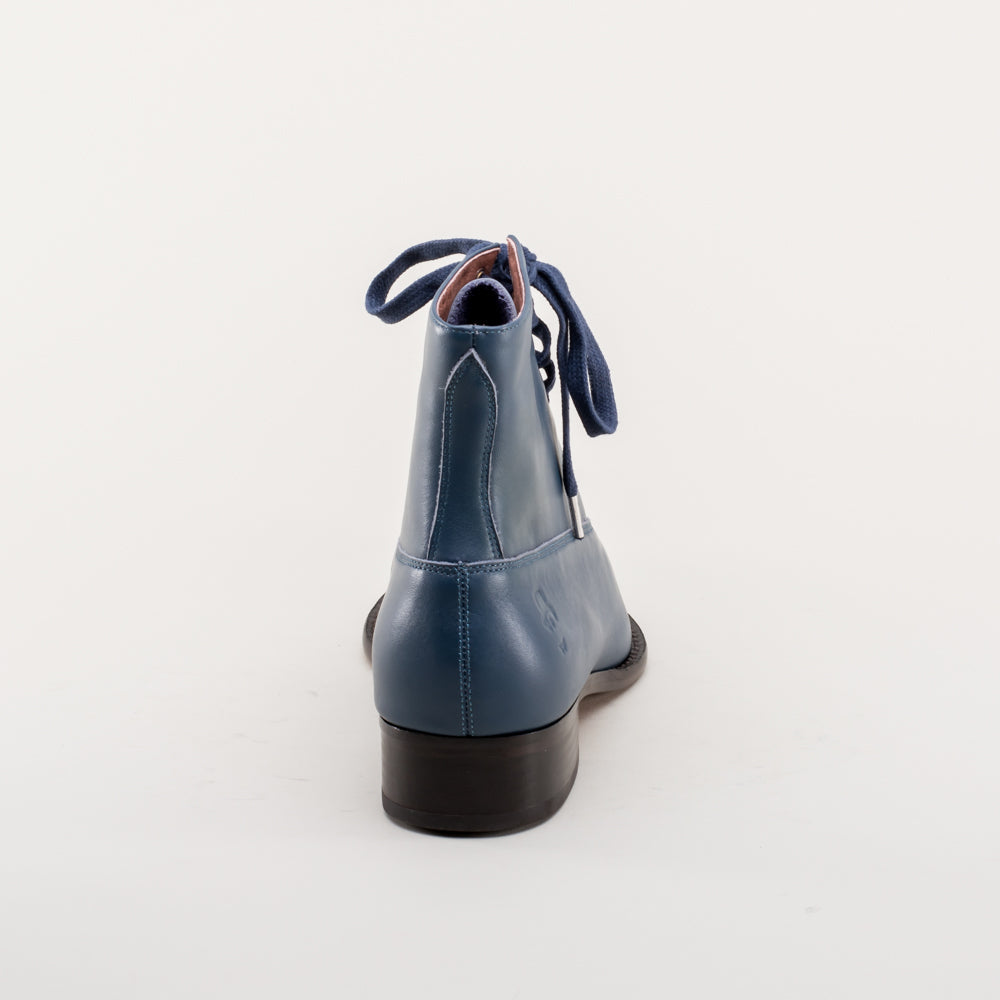 Rainey Vintage Lace-Up Boots (Blue)