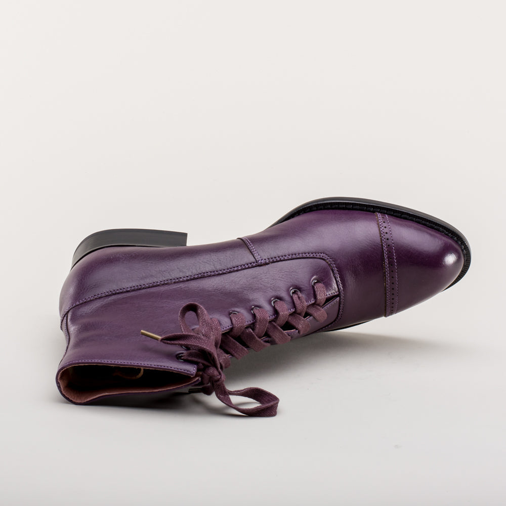 Rainey Vintage Lace-Up Boots (Purple)