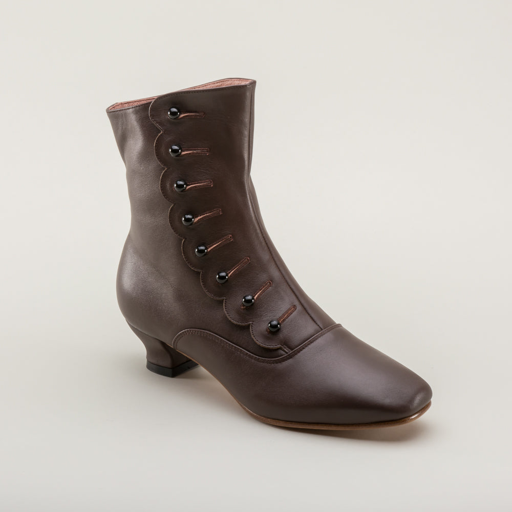 Renoir Victorian Button Boots (Brown)