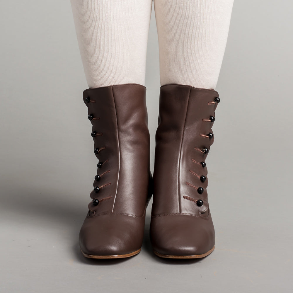 Renoir Victorian Button Boots (Brown)