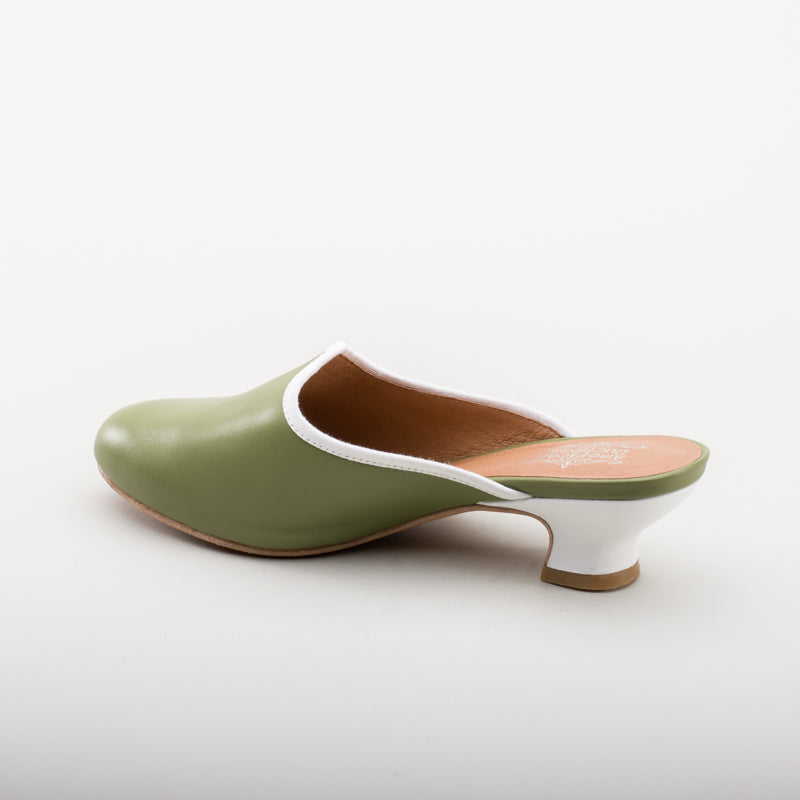 Sophie 18th Century Leather Mules (Green)