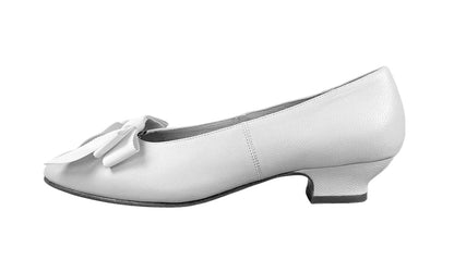Waltz Edwardian Slipper (Cream)