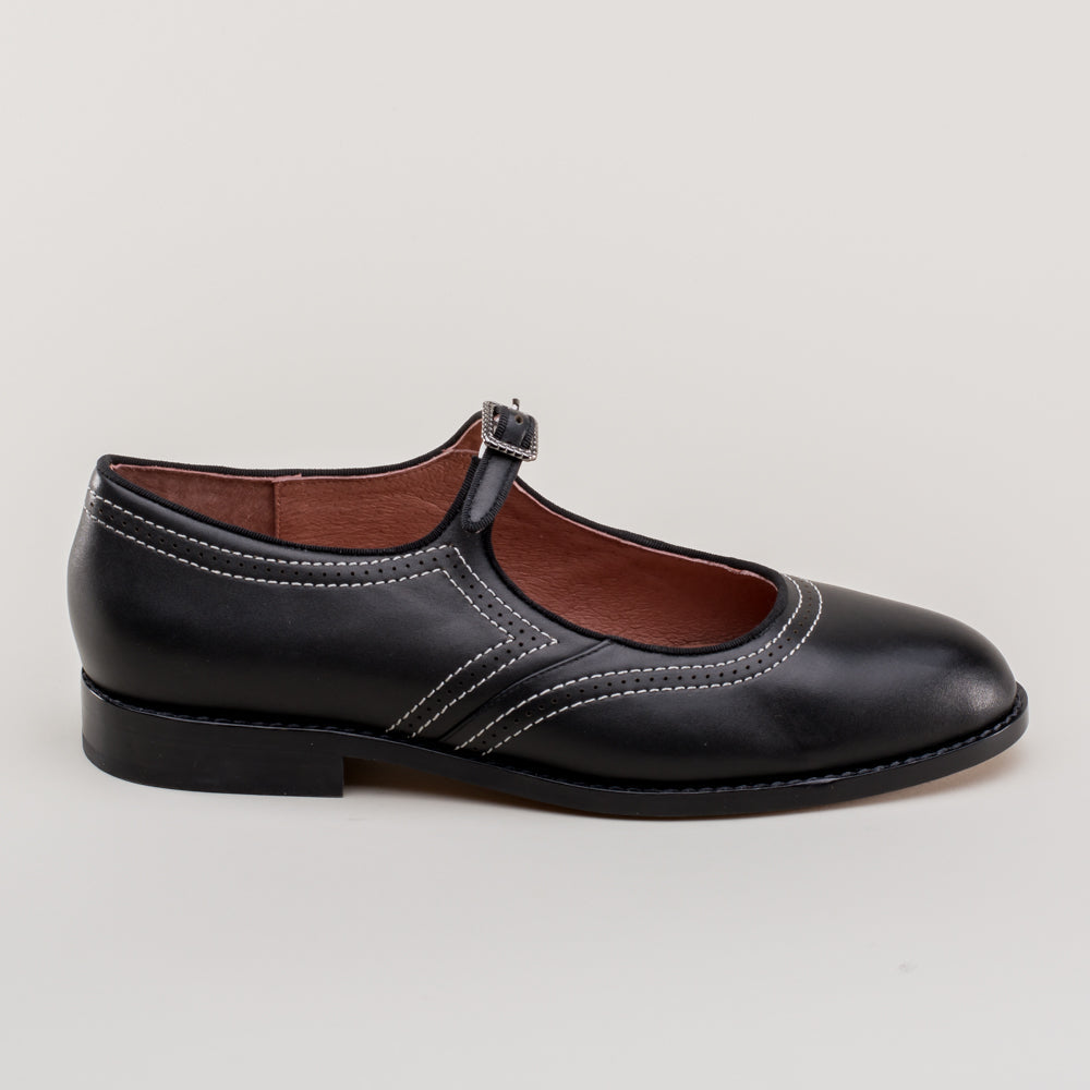 Wednesday Vintage Mary Jane Shoes (Black)